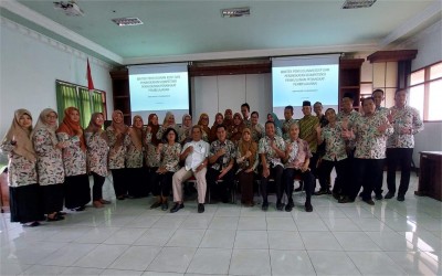 BIMBINGAN TEKNIS (BIMTEK) PENYUSUNAN KOSP DAN PENINGKATAN KOMPETENSI PENYUSUNAN PERANGKAT PEMBELAJARAN BAGI GURU